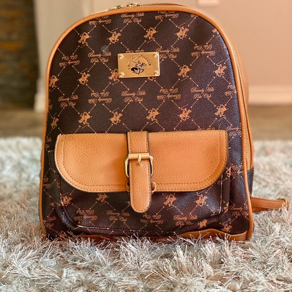 Backpack - Picture 4 of 4